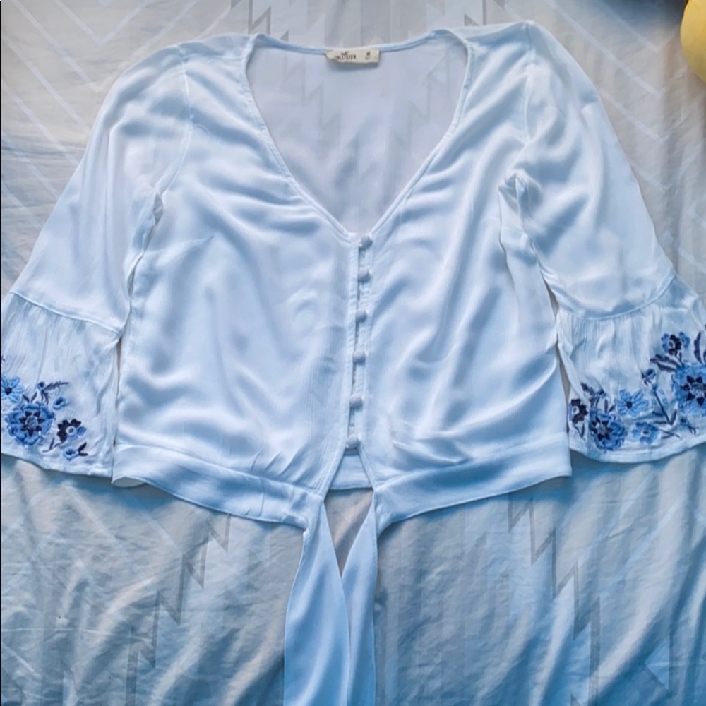 hollister floral blouse